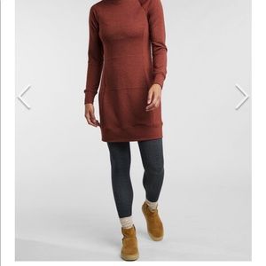 Title 9 Guthrie Dress. Size Large.